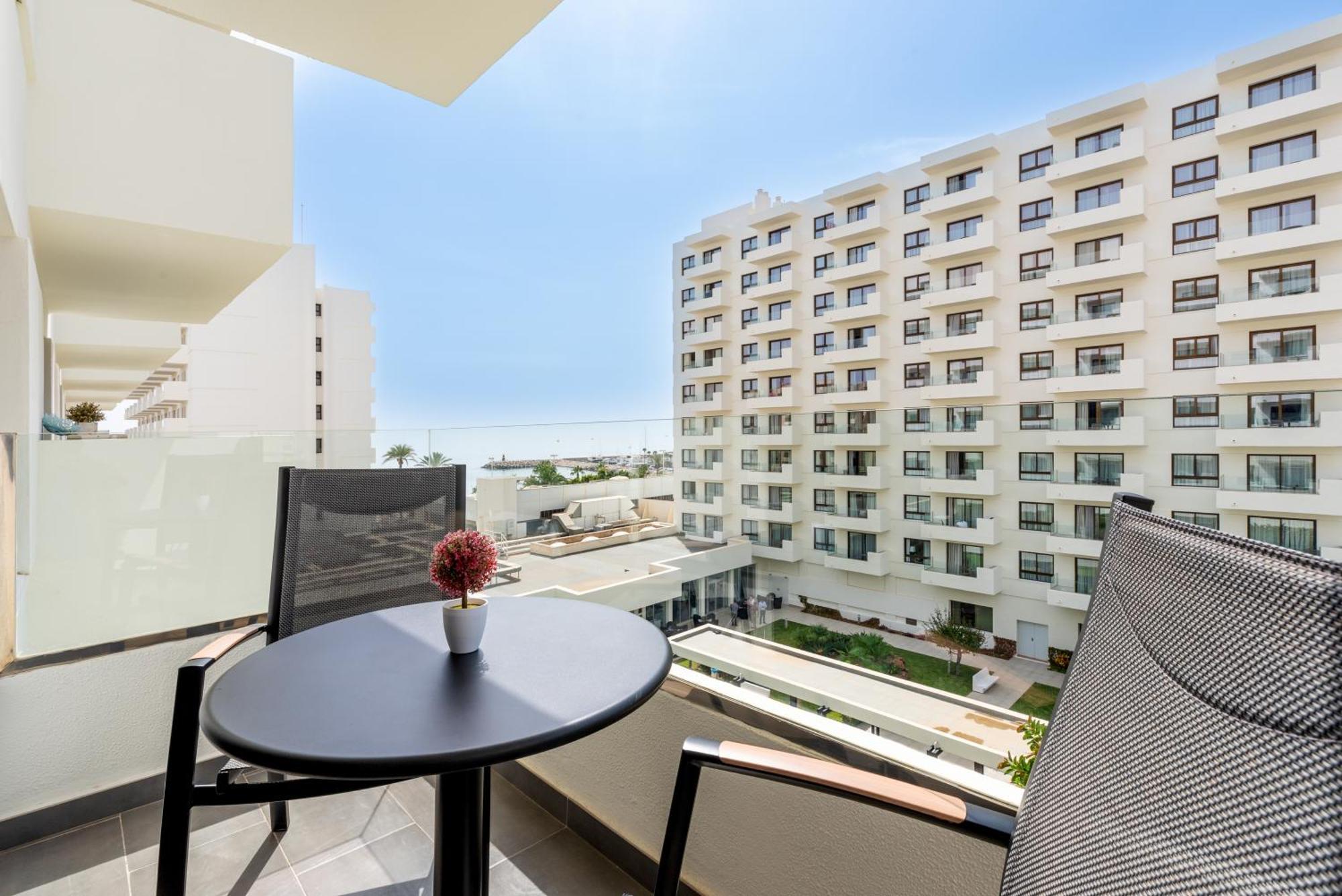 Wintowinrentals Executive Apt In Ocean House Complex Torremolinos Exterior foto